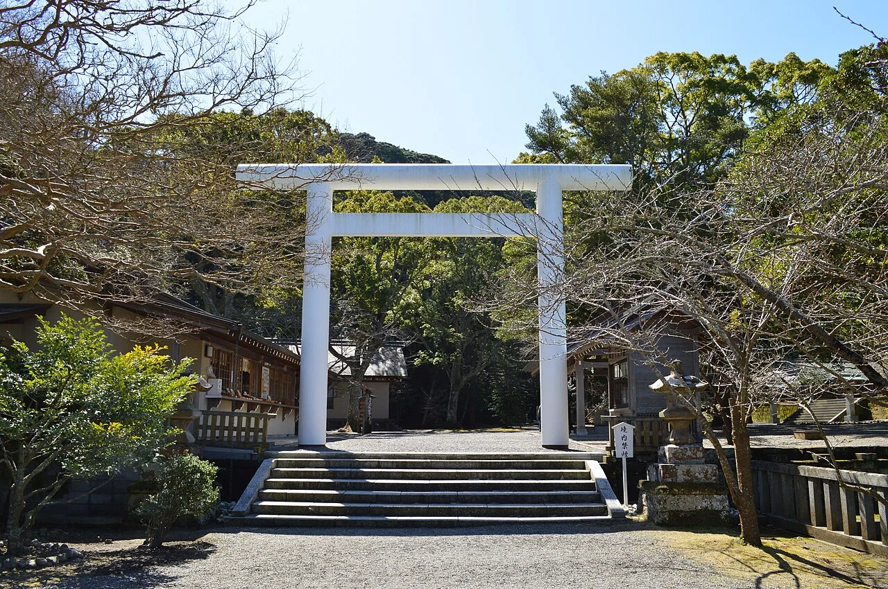 安房神社